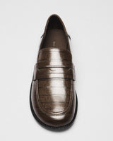 Livia Croc Lug Loafer, brown, detail