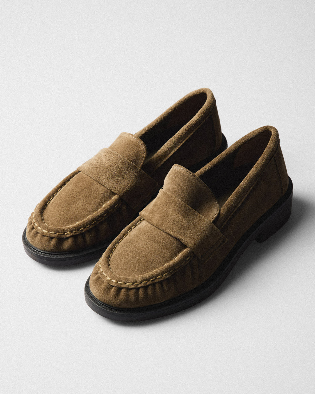 Nina Suede Lug Loafer, tobacco, pair
