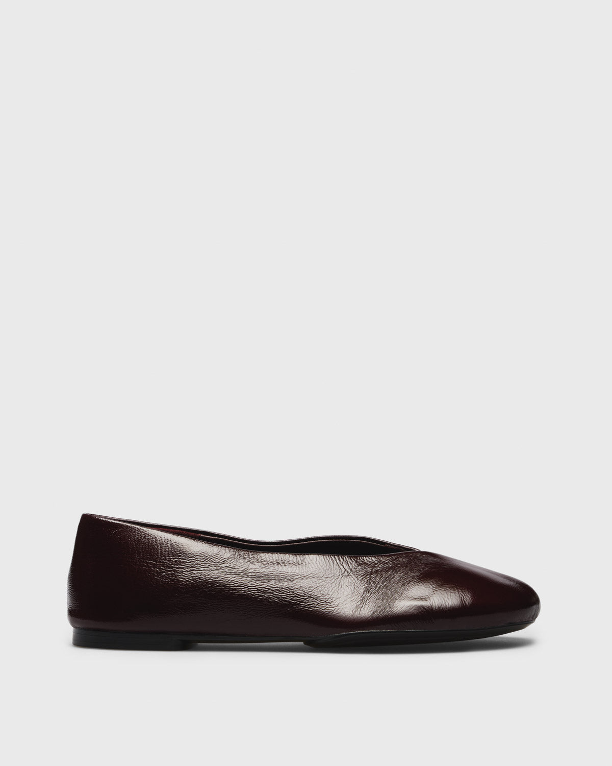 Berit Patent Ballet Flat, burgundy, side profile