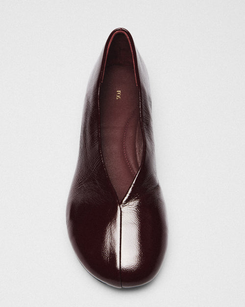 Berit Patent Ballet Flat, burgundy, detail