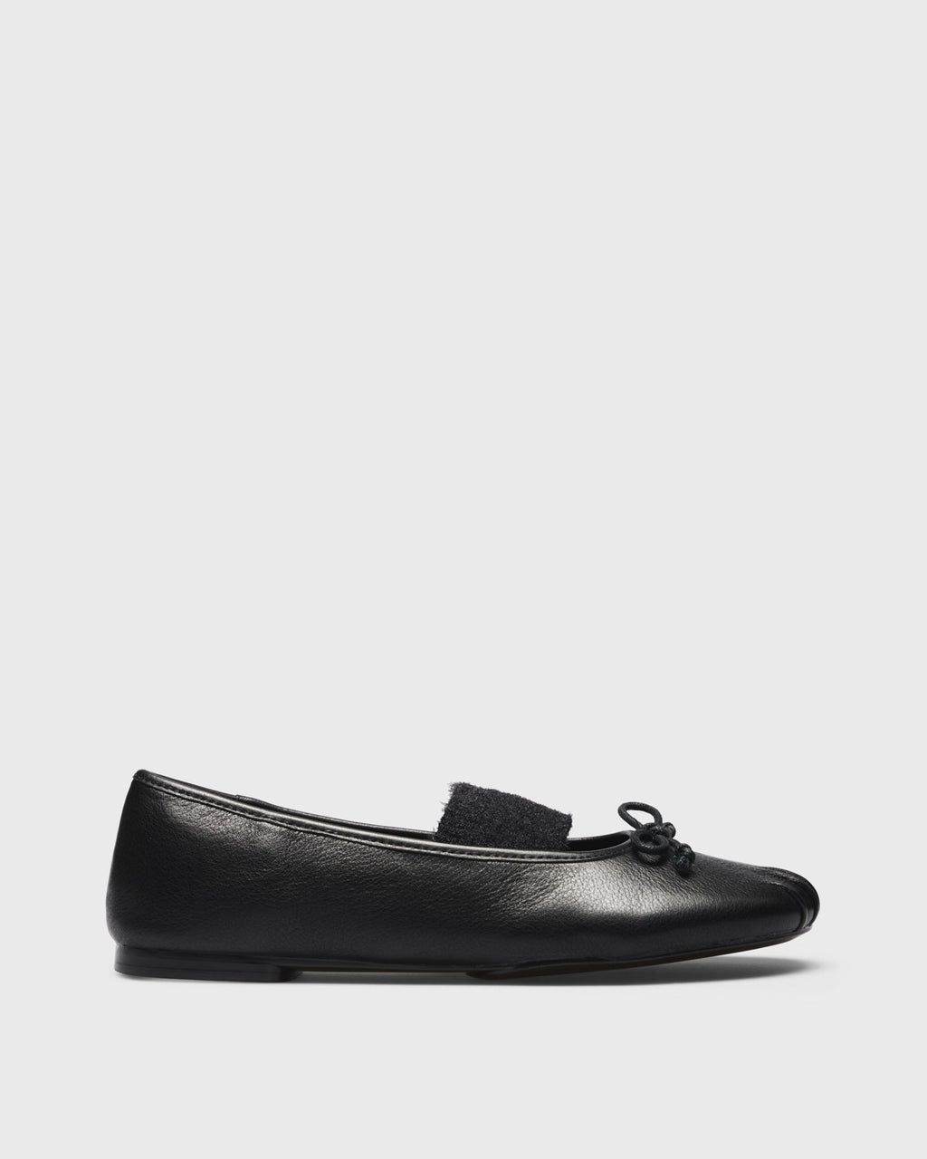 Carla Bow Ballet Flat, black, side profile