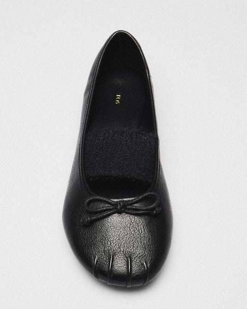 Carla Bow Ballet Flat, black, detail