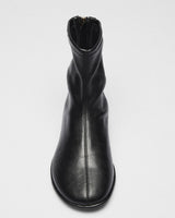Frida Flat Ankle Boot, black, detail