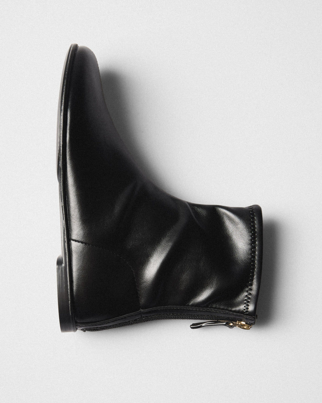 Frida Flat Ankle Boot, black, pair