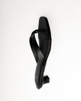 Birte Kitten Heel — Side Profile, Sculpted Heel