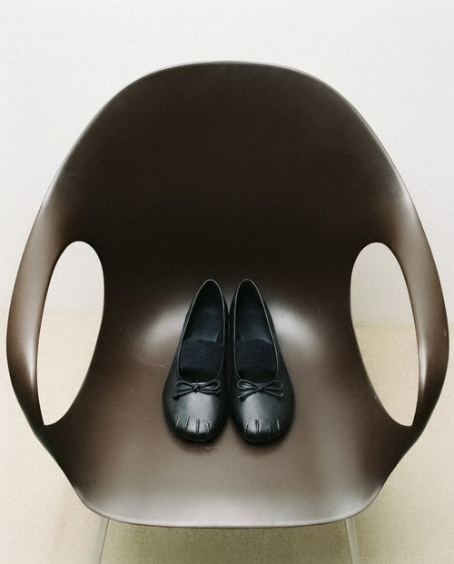 Carla Bow Ballet Flat, editorial
