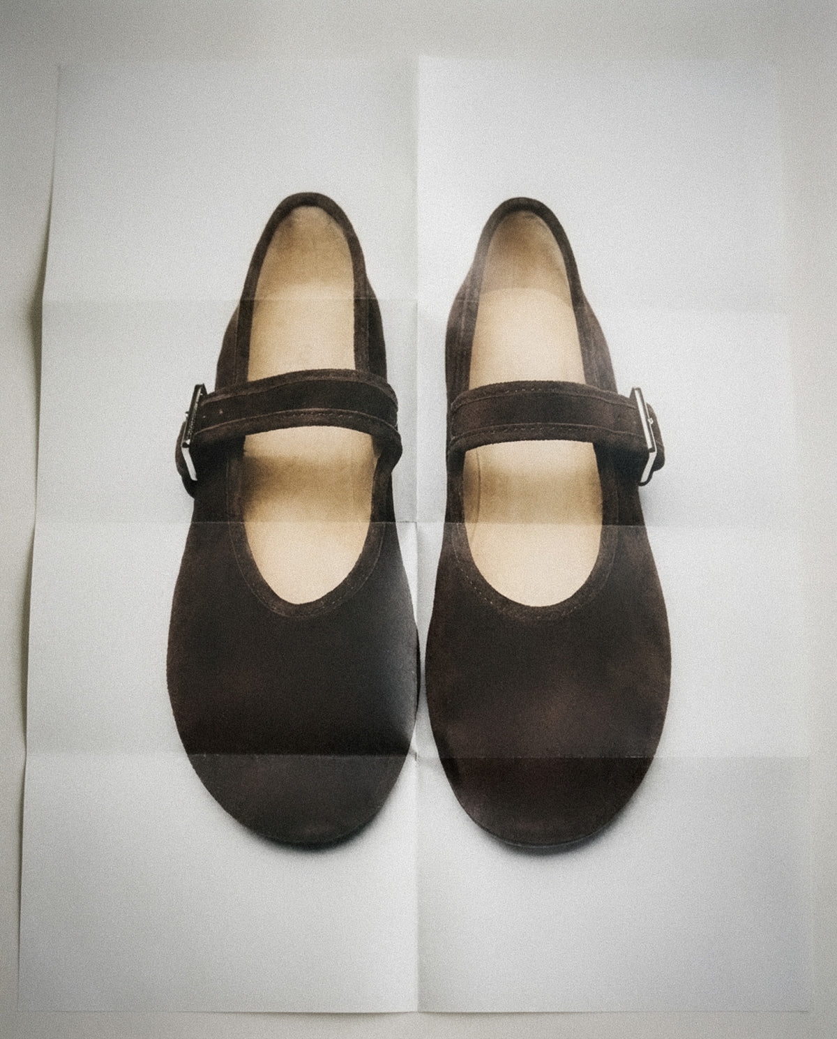 Vesna Suede Mary-Jane, editorial